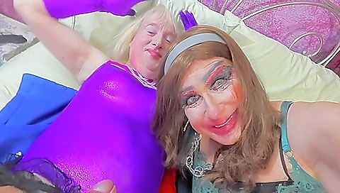 Blonde and brunette get fucked in a tight pussy in a hot video