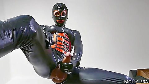 Hot amateur foot fetish porn video of a sexy bitch