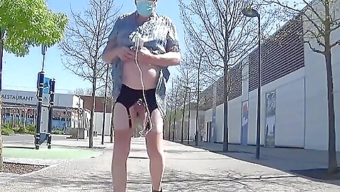 Mature girl with big natural boobs rides her own homemade toy