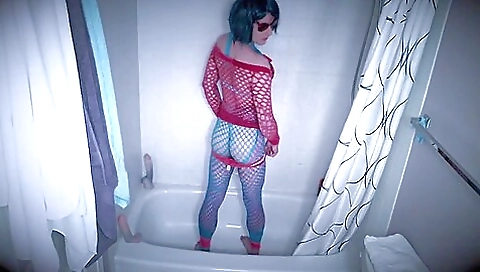 Sexy Latina with sexy lingerie gets fucked in the shower