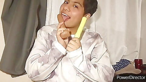 Horny amateur slut with a great body is getting toyed by two